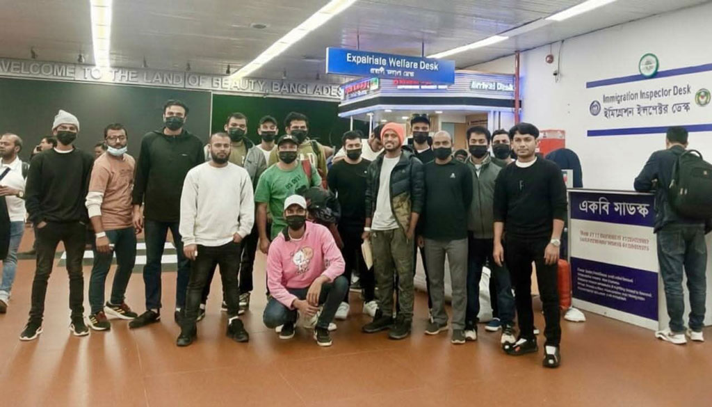 আরও ৩৯ বাংলাদেশিকে বিশেষ ফ্লাইটে ফেরত পাঠাল যুক্তরাষ্ট্র, হাত-পায়ে ছিল না শিকল