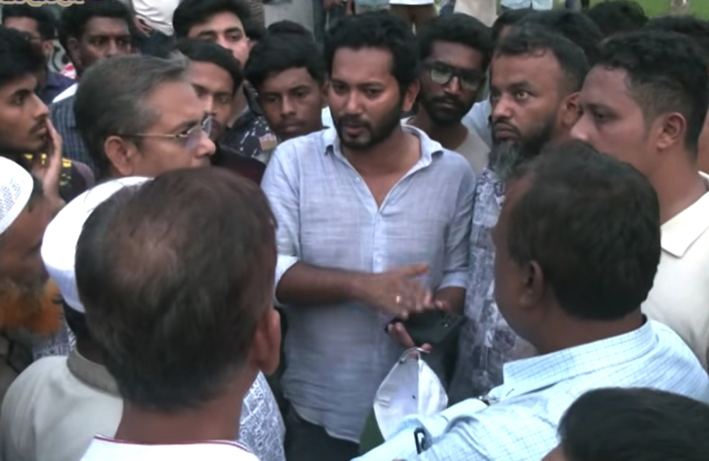 বরিশাল বিএম কলেজে ছাত্রদল-শিবিরের মধ্যে উত্তেজনা