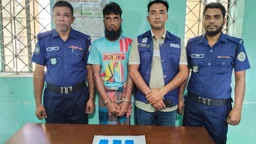 মুলাদীতে লঞ্চঘাটের টোলঘর থেকে ৫০০ ইয়াবাসহ যুবক গ্রেপ্তার