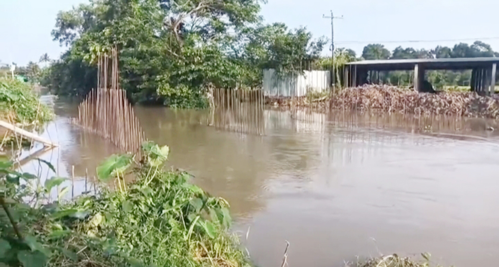 আখাউড়ায় কমতে শুরু করেছে পাহাড়ি ঢলের পানি, স্বস্তি ফিরছে জনপদে