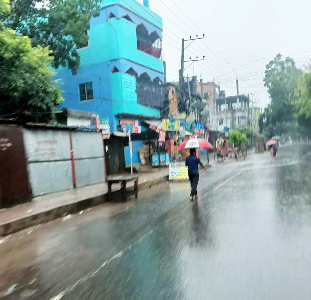 বগুড়ায় মৌসুমের সর্বোচ্চ বৃষ্টিপাত