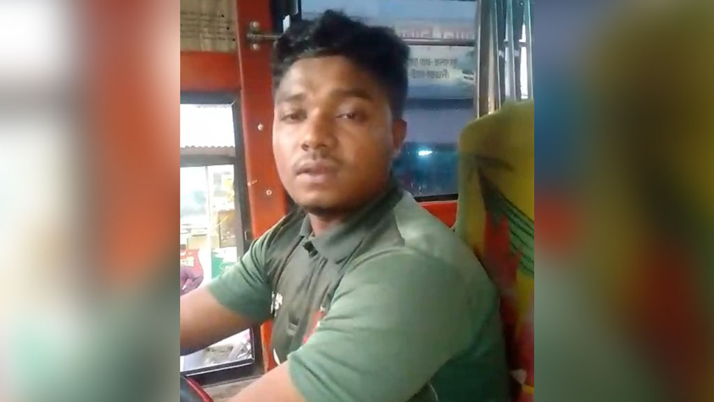 বগুড়ায় বাসে স্কুলছাত্রীকে ধর্ষণের অভিযোগ, চালক গ্রেপ্তার