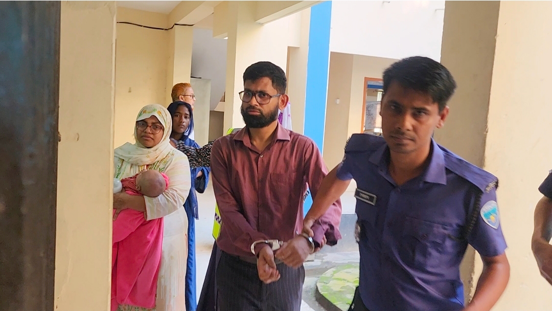 শিশু গৃহকর্মীকে নির্যাতনের অভিযোগে মামলা, চিকিৎসক দম্পতি কারাগারে