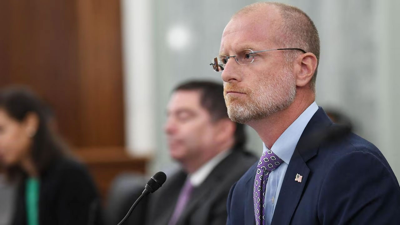 যুদ্ধ নিয়ে ‘বিকৃত তথ্য’ ছড়ালে লাইসেন্স বাতিল: মার্কিন গণমাধ্যম নিয়ন্ত্রক সংস্থার হুঁশিয়ারি