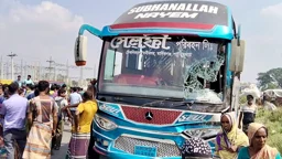 ঢাকা-আরিচা মহাসড়কে সেলফি পরিবহনের বাস চলাচল বন্ধের নির্দেশ