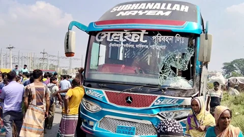 ঢাকা-আরিচা মহাসড়কে সেলফি পরিবহনের বাস চলাচল বন্ধের নির্দেশ
