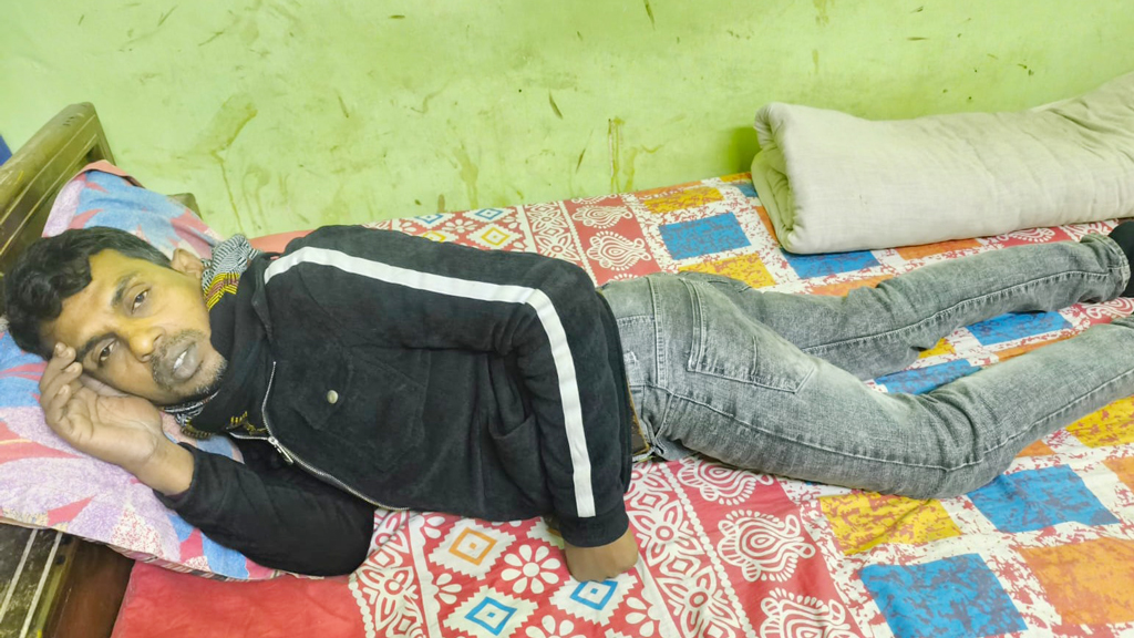 এএসপি আমাকে গরু পেটানোর মতো পিটিয়েছেন— চালকের অভিযোগকে ‘প্রোপাগান্ডা’ বললেন এসপি