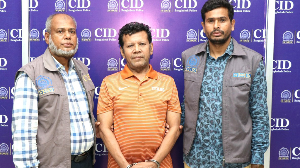 সাবেক মেয়র তাপসের ‘বিশেষ প্রতিনিধি’ এস এম কামাল গ্রেপ্তার