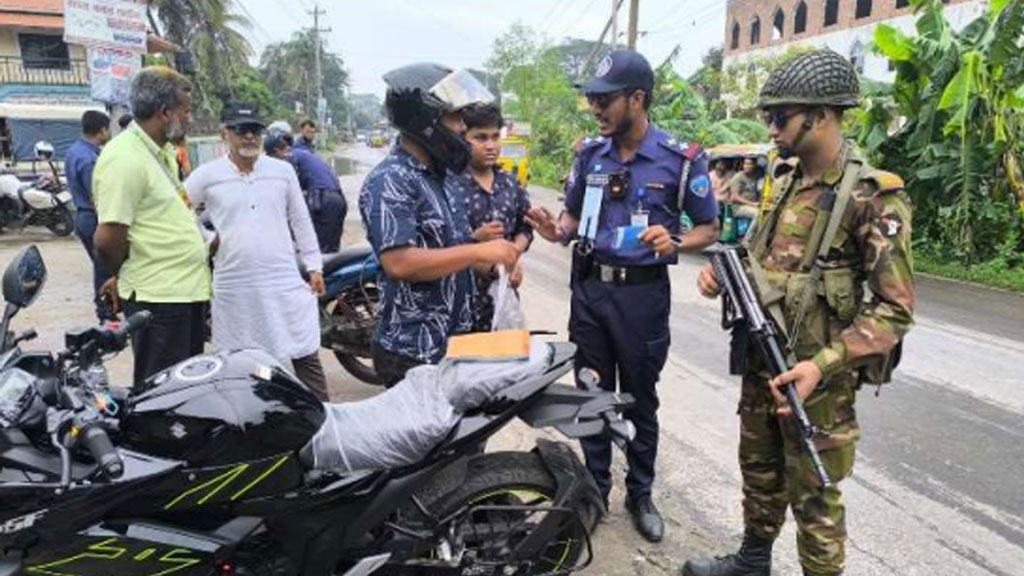 চাঁদপুরে যৌথ বাহিনীর অভিযান, ২২ মোটরসাইকেল জব্দ