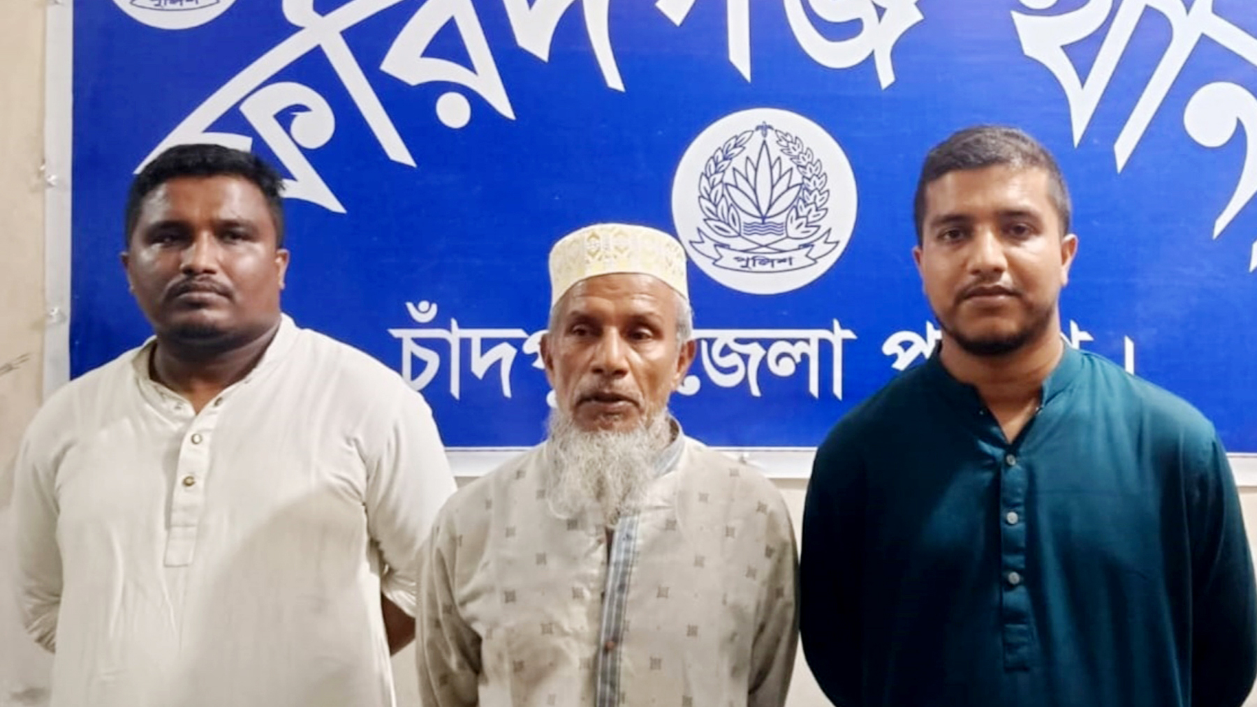 ঘুষিতে অটোরিকশাচালকের মৃত্যুর ঘটনায় গ্রেপ্তার ৩
