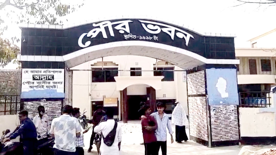 চাঁদপুরে টেন্ডার নিয়ে বিএনপির দুই গ্রুপের মারামারি, আহত ৫