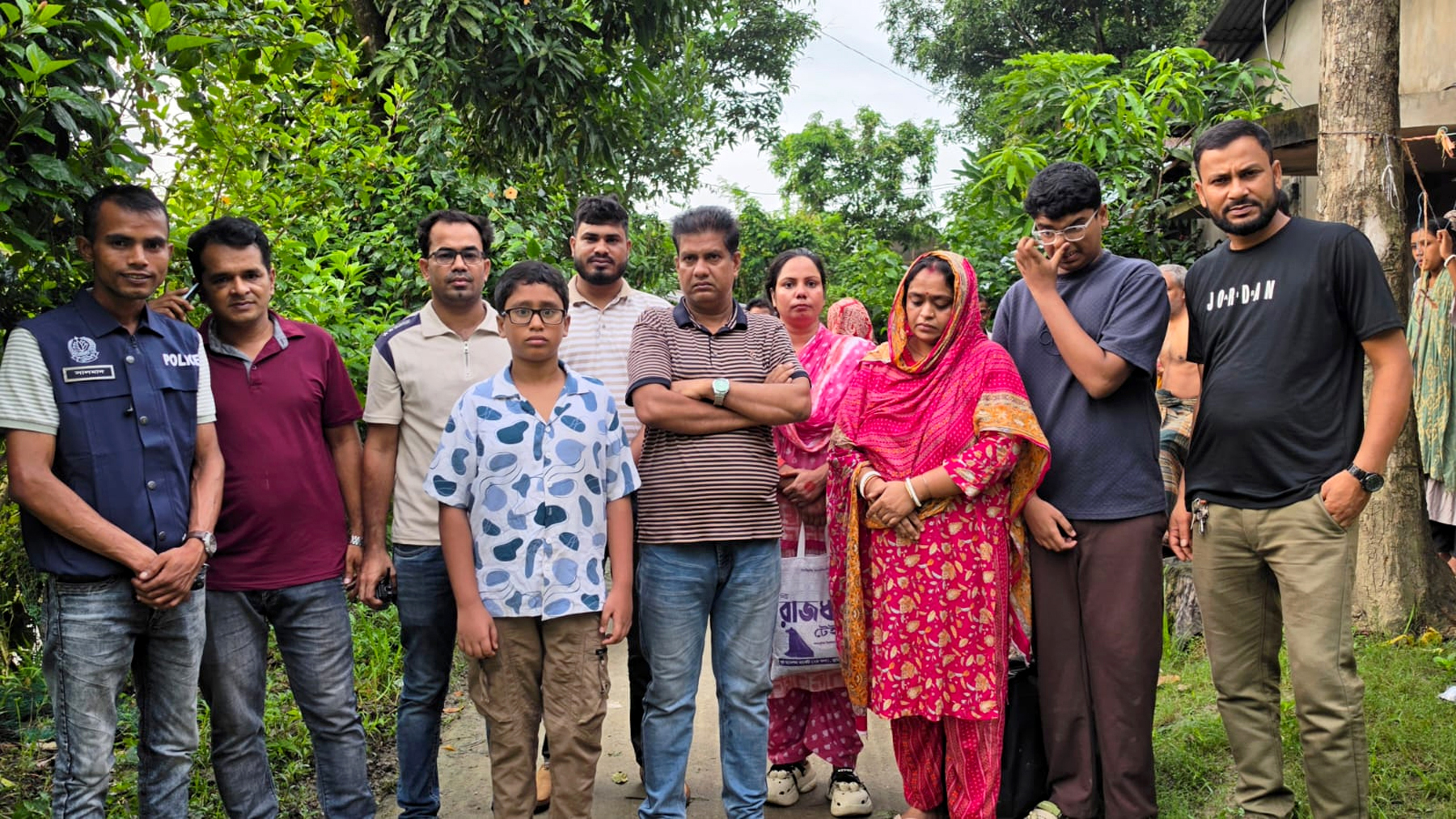 চাঁদপুরে ‘নিখোঁজ’ সেই ব্যবসায়ী পরিবার পটিয়ায় উদ্ধার