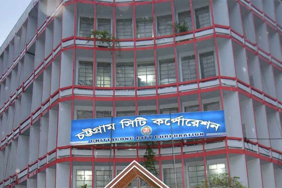 জুলাই গ্রাফিতি মোছার অভিযোগ: এনসিপির বিক্ষোভের পর চসিক কার্যালয়ের আশপাশে সভাসমাবেশ নিষিদ্ধ