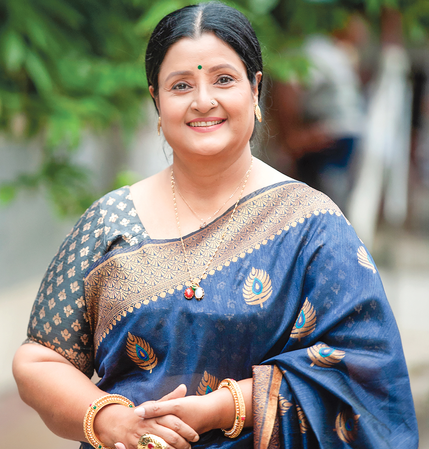 প্রথমবার মঞ্চে একক অভিনয়ে চিত্রলেখা গুহ