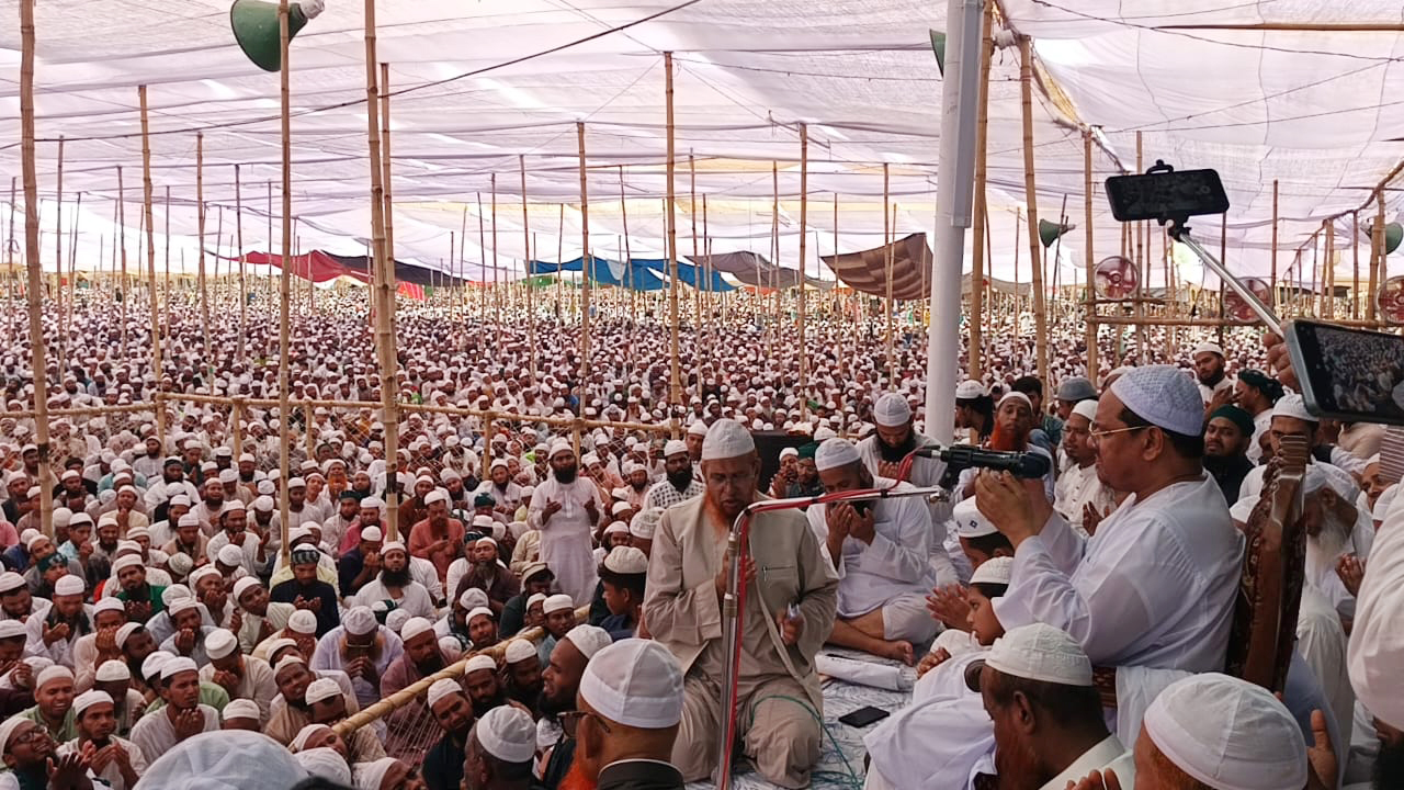 মানুষকে হিংসাবিদ্বেষ পরিত্যাগ করতে হবে: চরমোনাই পীর