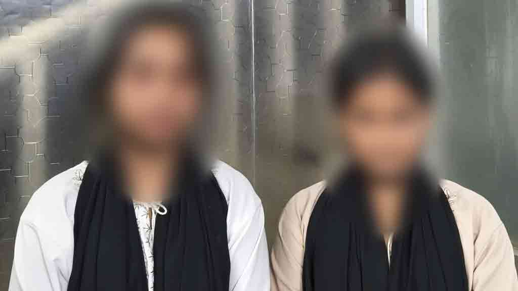মাদ্রাসার উদ্দেশে বেরিয়ে নিখোঁজ, কক্সবাজারে আবাসিক হোটেলে মিলল দুই কিশোরী