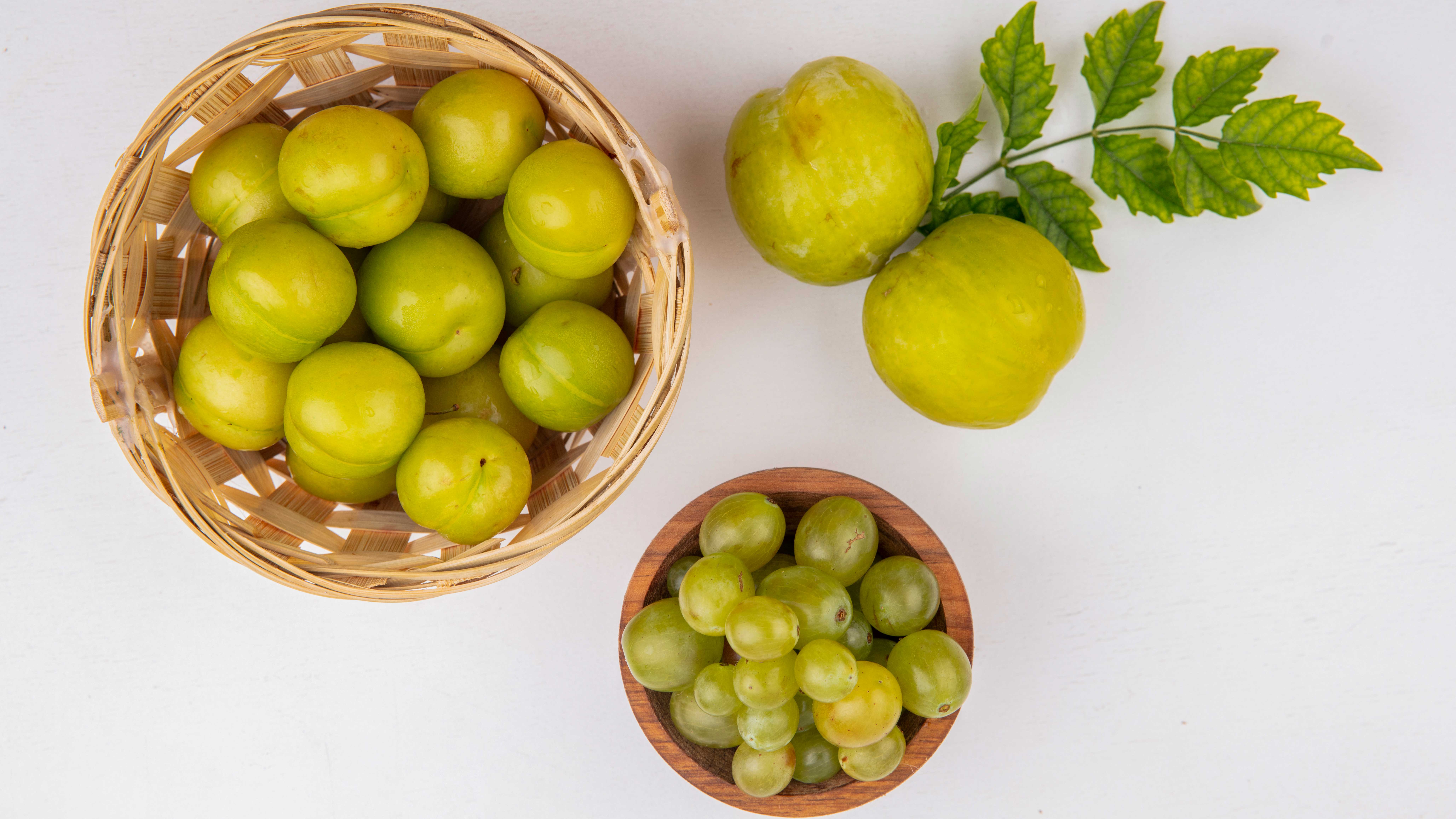 বাজারে পাওয়া যাচ্ছে আমলকী, জেনে নিন তার স্বাস্থ্য উপকারিতা