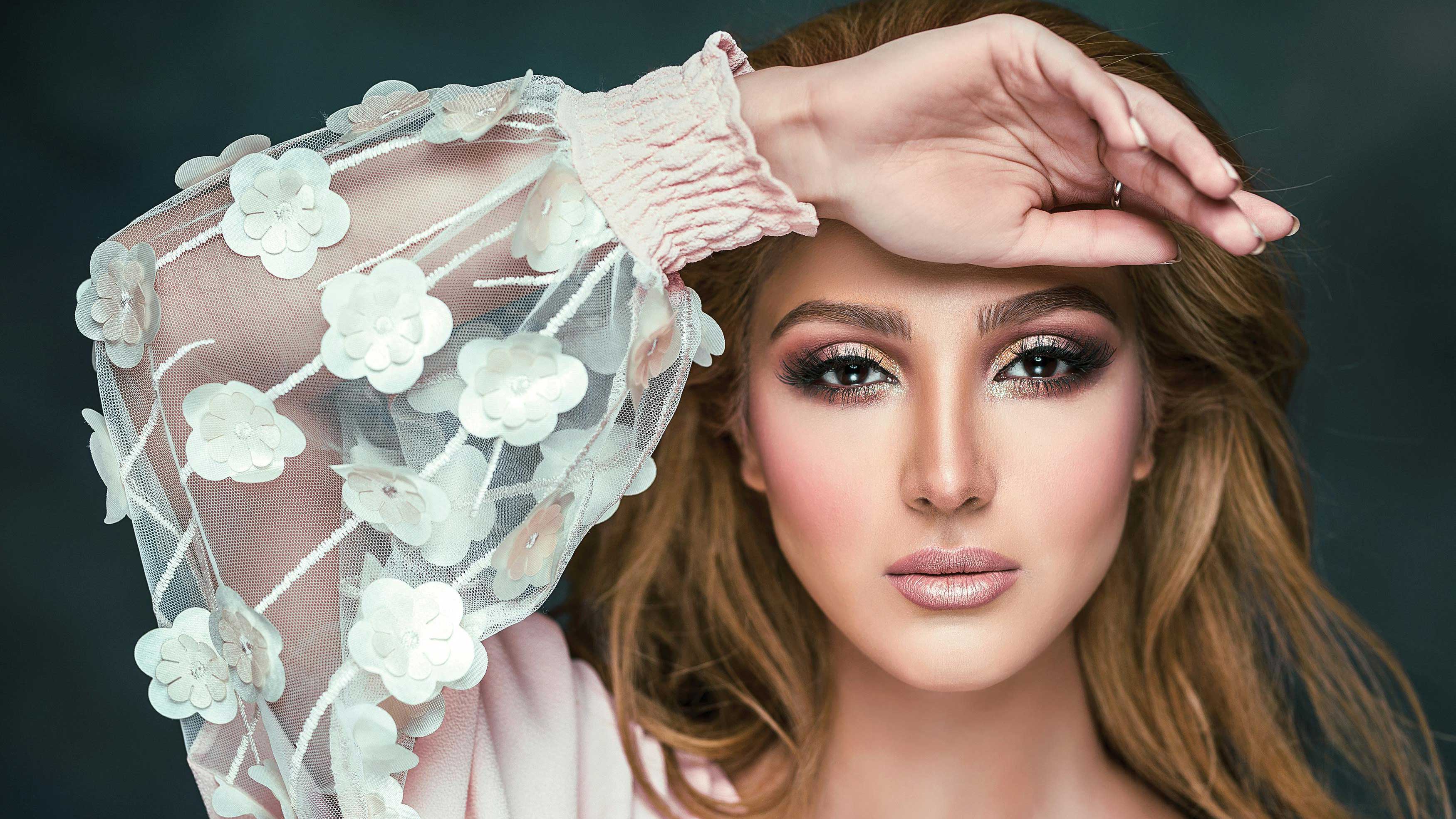 ত্বক টান টান আর উজ্জ্বল রাখতে চান? ব্যবহার করুন এই ঘরোয়া ফেসপ্যাকগুলো