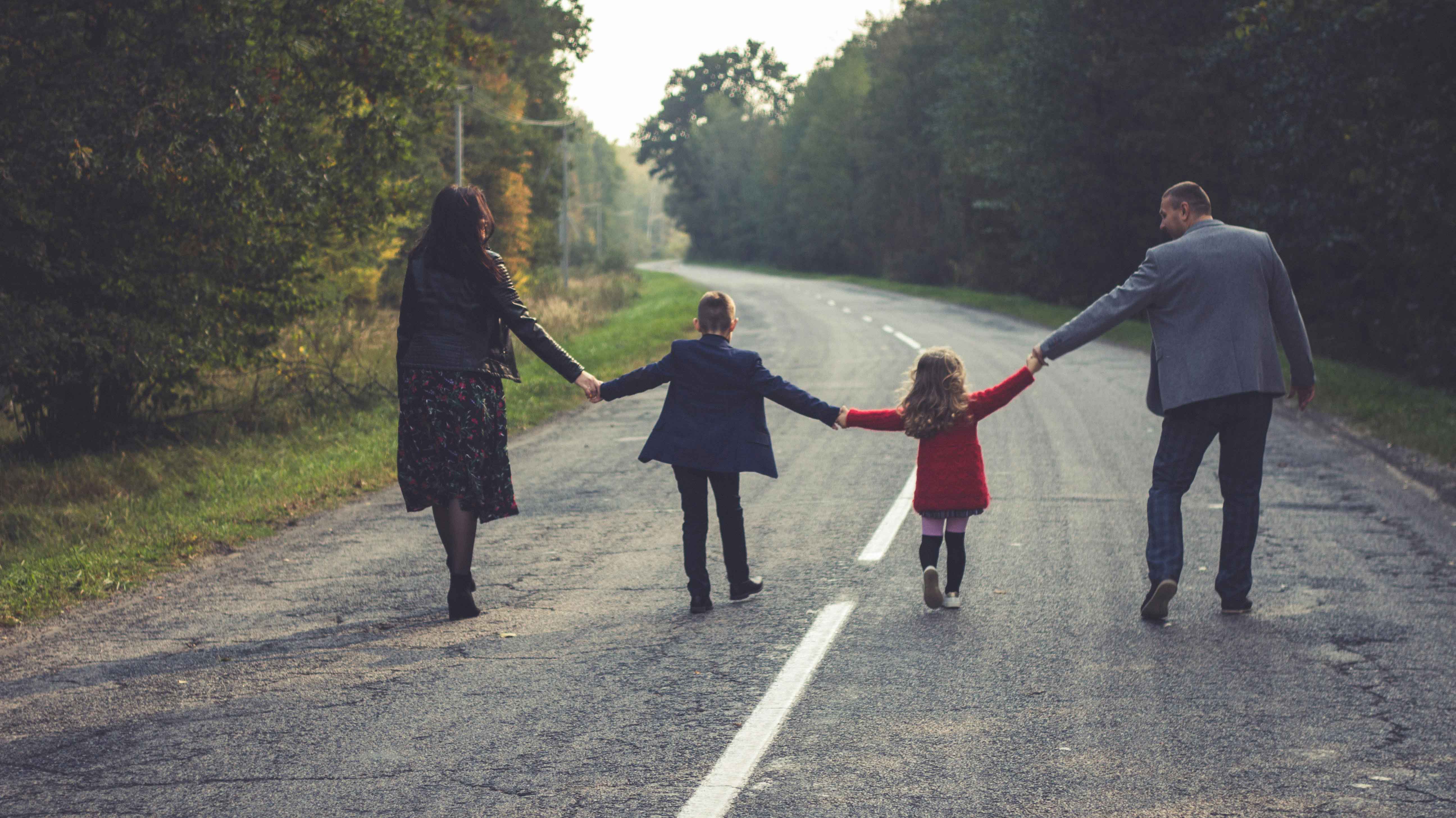 আয়ু বাড়াতে ও মন ভালো রাখতে ‘কেবিন ফিভার’ কাটিয়ে উঠুন