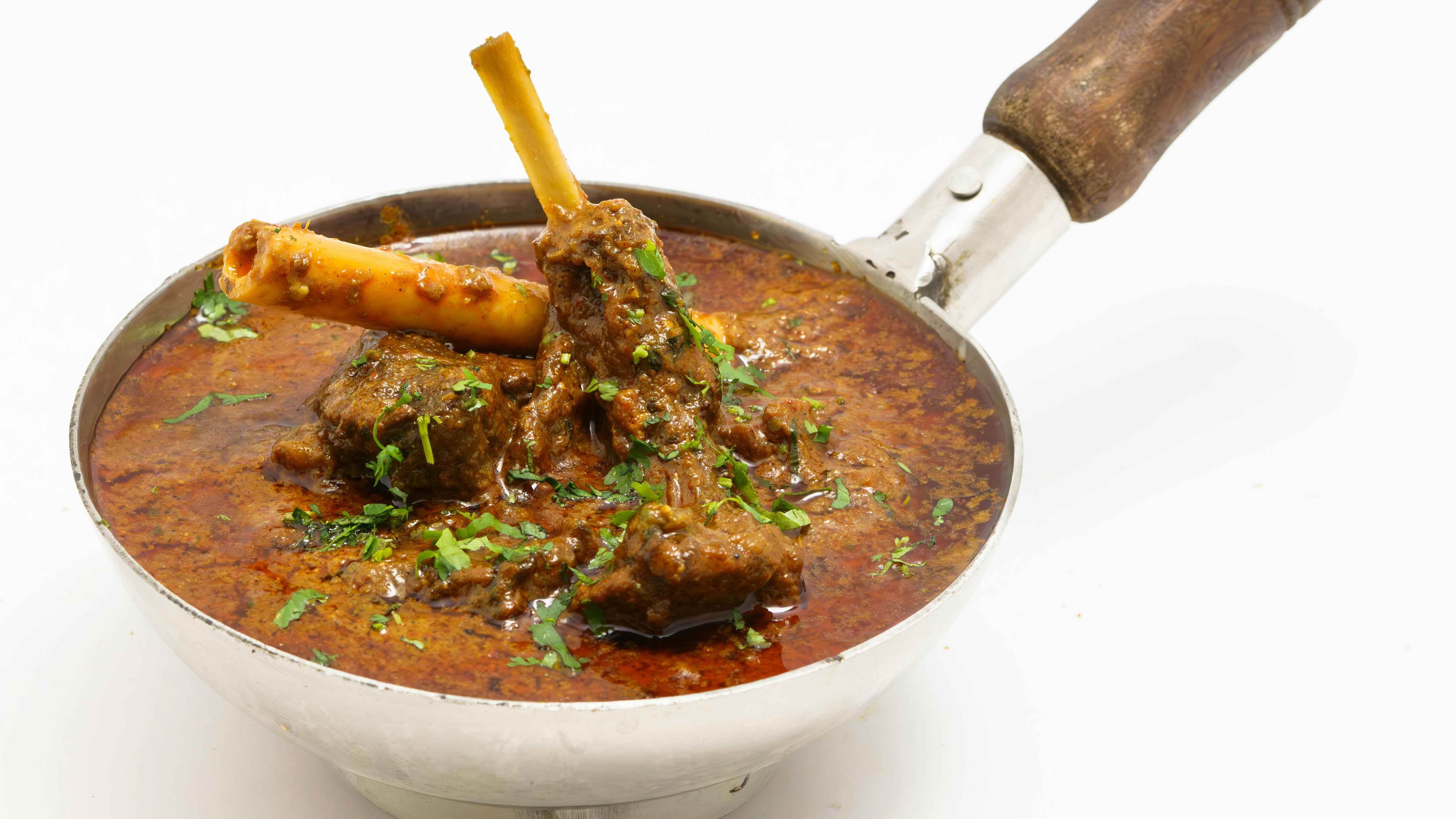 খাসির মাংস নিরামিষ রান্না করবেন যেভাবে