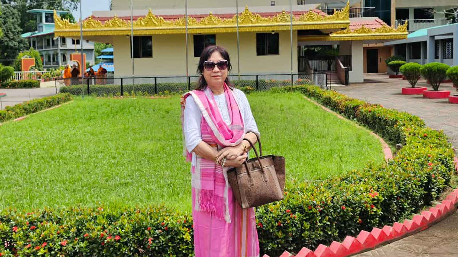 পাহাড়ের এক মৈত্রী চাকমা