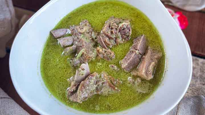 ধনেপাতাবাটায় খাসির ঝোল