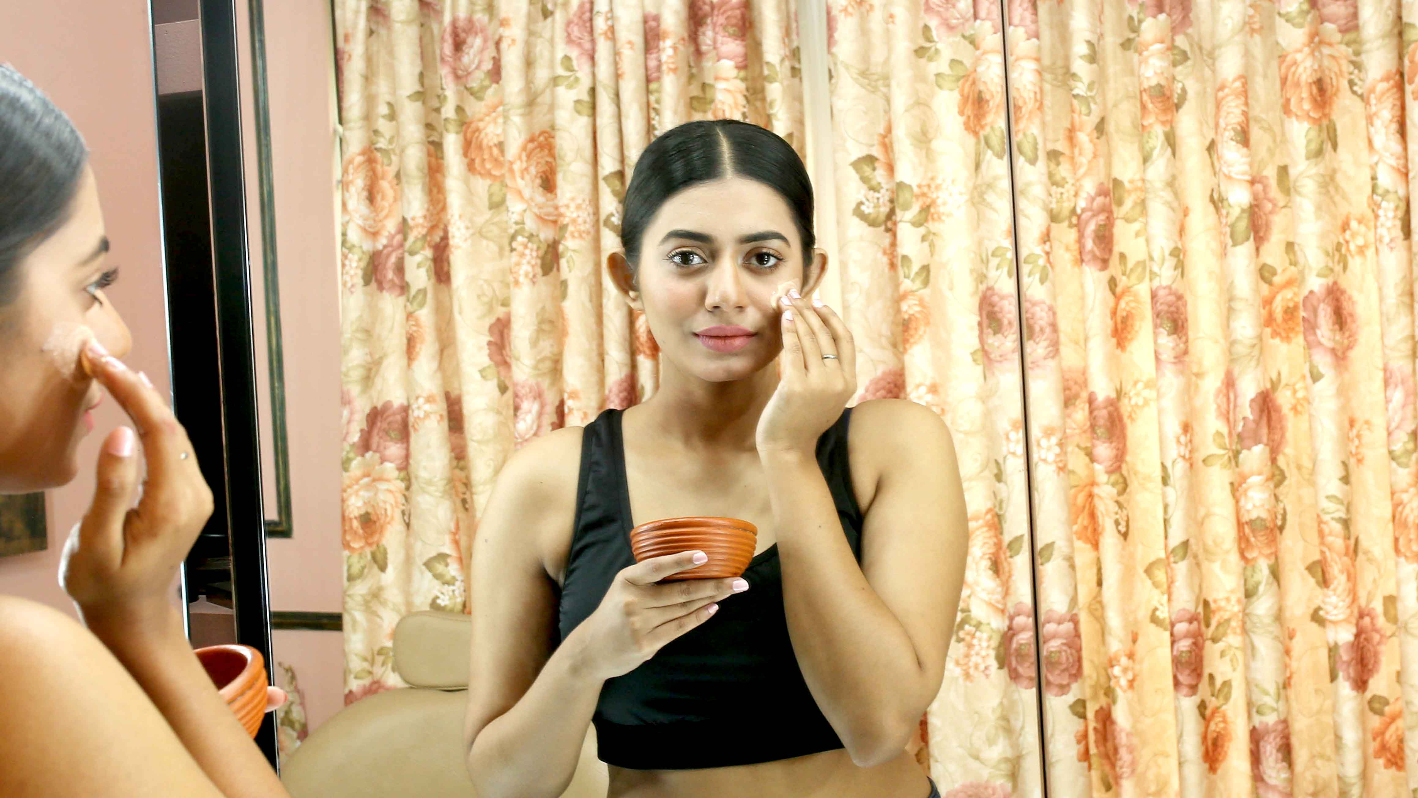 শীতে উজ্জ্বল ত্বক, হাতের কাছে সহজ সমাধান