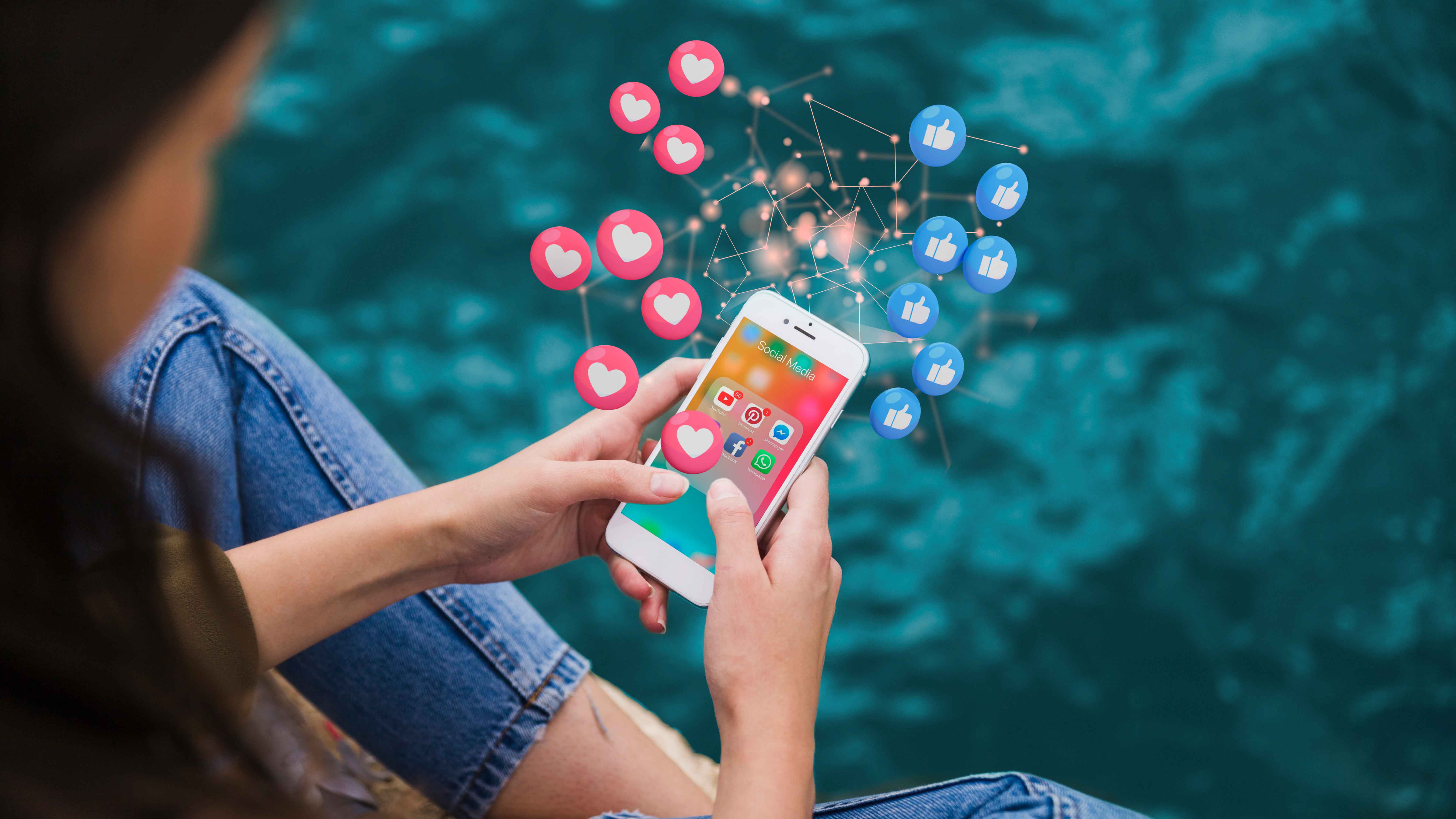 নতুন বছরে এক সপ্তাহ সোশ্যাল মিডিয়া থেকে দূরে থাকুন, দেখুন কী হয়