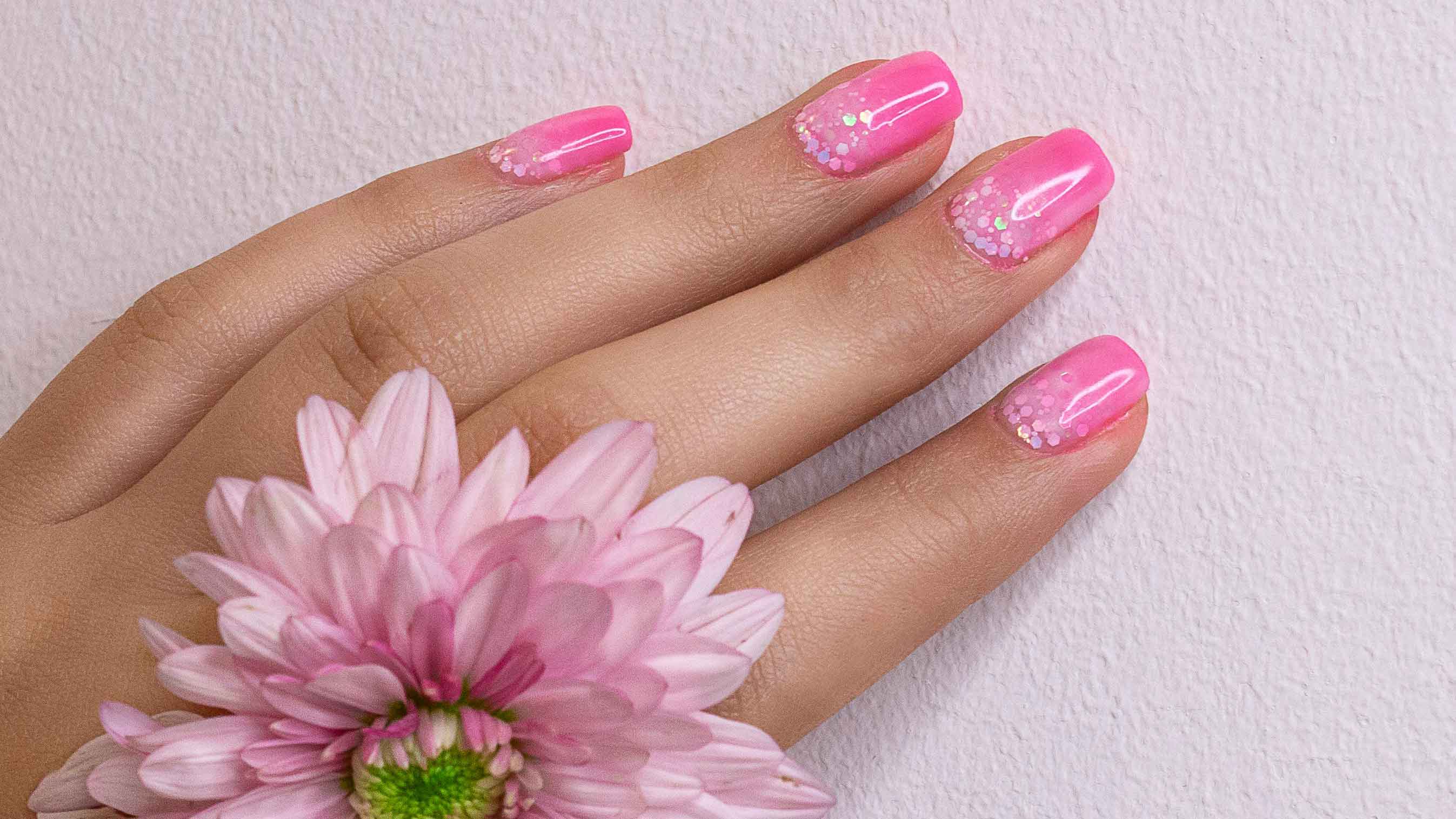 ঈদে নেইল এক্সটেনশন করানোর কথা ভাবছেন? জেনে নিন এর খুঁটিনাটি