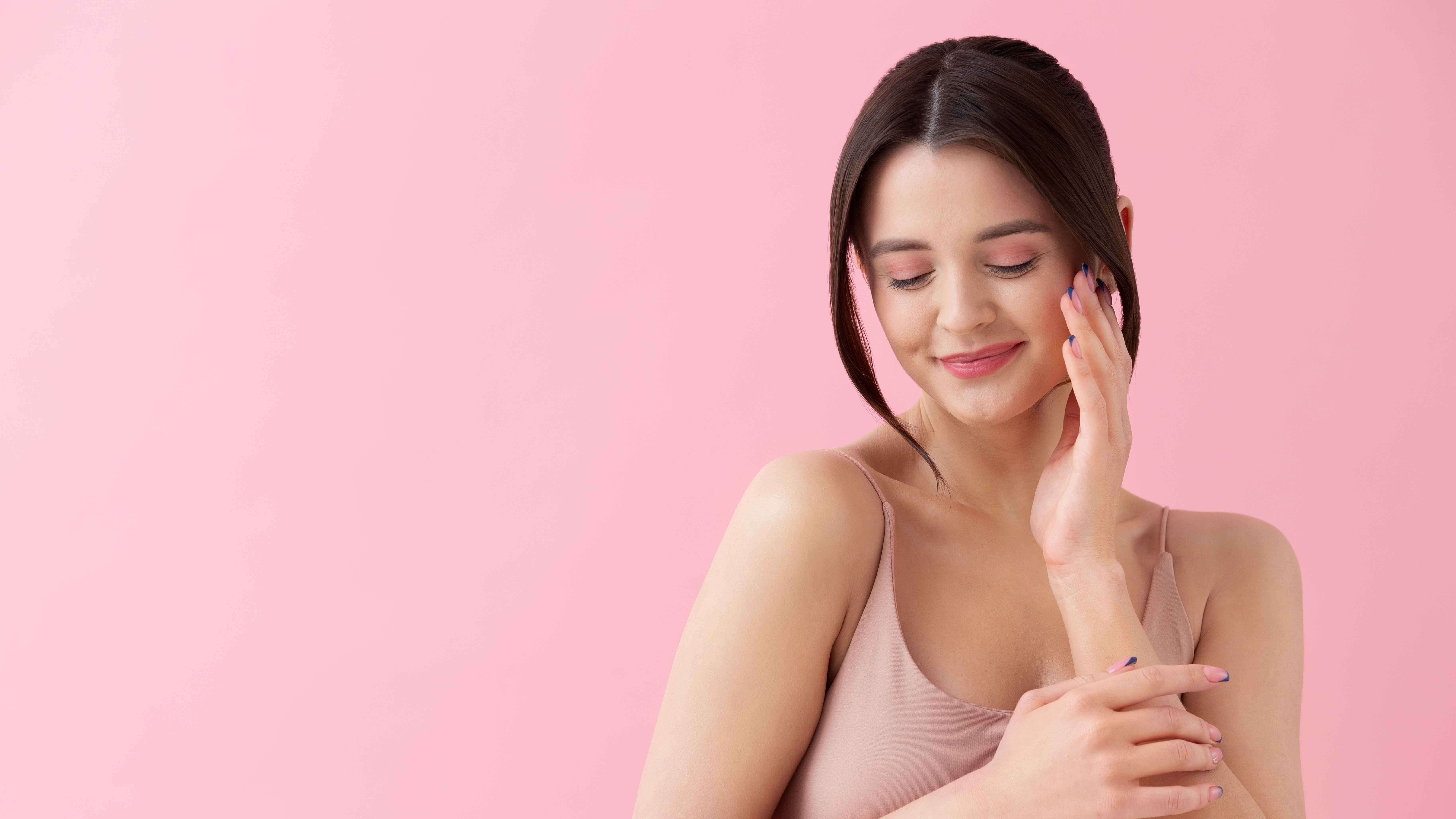 ত্বকের তারুণ্য ধরে রাখতে শুধু প্রসাধনী নয়, খাদ্যতালিকার দিকেও নজর দিন