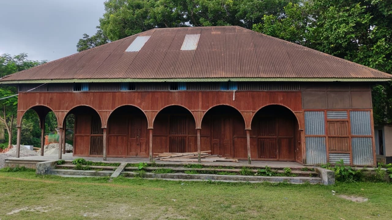 ঘুরে আসুন ঝিটকার পোদ্দারবাড়ি
