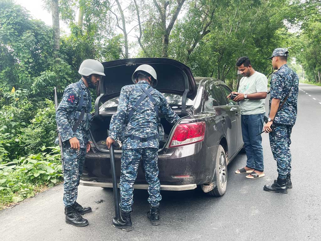 গোপালগঞ্জে জারি করা কারফিউ ও ১৪৪ ধারা প্রত্যাহার
