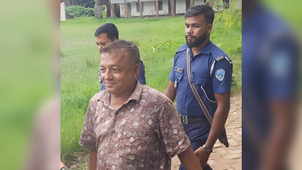 স্কুলে ঢুকে শিক্ষককে পেটালেন আ.লীগ নেতার ভাতিজা
