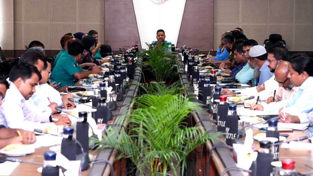 রাজধানীর উন্নয়ন প্রকল্পে যানজট মোকাবিলায় ডিএমপির প্রস্তুতিমূলক সভা