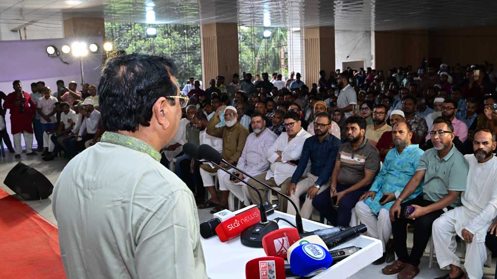 মশা, জলাবদ্ধতা, নাগরিক সনদ ও অবৈধ দখল নিয়ে অভিযোগ, সমাধানের আশ্বাস প্রশাসকের