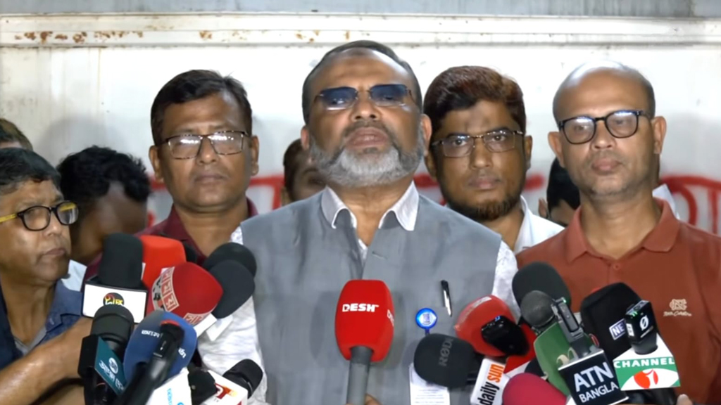 ছাত্রদলসহ অধিকাংশ সংগঠন ঢাবির হলে রাজনীতির পক্ষে, গণরুম-গেস্টরুম সংস্কৃতি বন্ধের প্রস্তাব