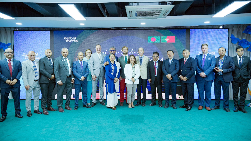 ড্যাফোডিলে পর্তুগিজ রাজবংশের আগমন ও লন্ডন টি এক্সচেঞ্জ চুক্তি