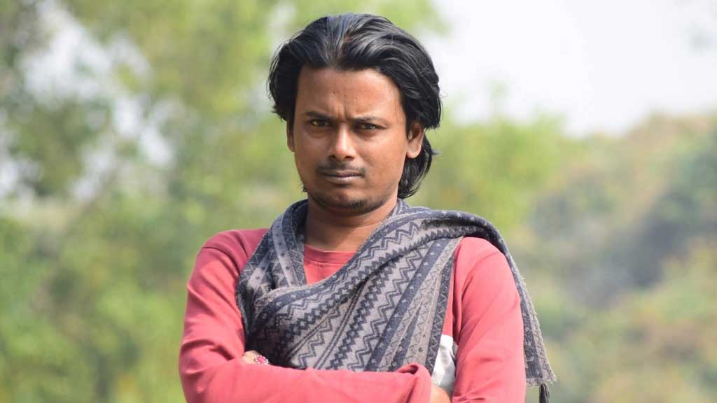 শ্রমিক লীগ নেতাকে মারধরের পর পুলিশে সোপর্দ