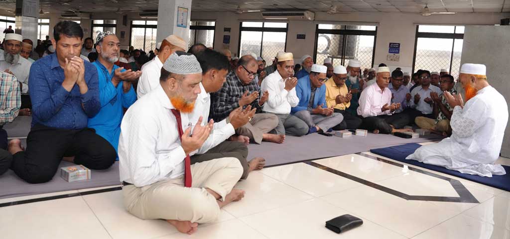 জুলাই গণ-অভ্যুত্থান দিবসে সোনালী ব্যাংকে দোয়া মাহফিল