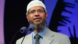 মেয়েদের শিক্ষানীতিতে তালেবানের পক্ষ নেওয়ায় তিন দেশে সমালোচনার মুখে জাকির নায়েক
