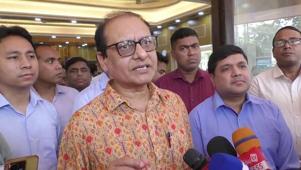 শ্রেণিকক্ষে শিক্ষার্থীদের সঙ্গে ভালো আচরণ করতে হবে: উপদেষ্টা বিধান