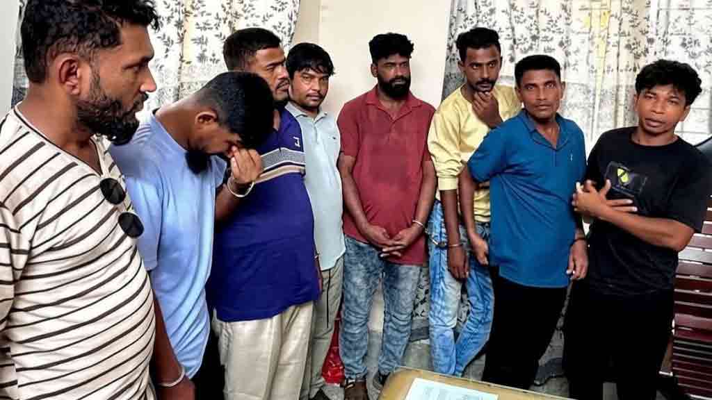 সিরাজগঞ্জে আন্তজেলা চোরচক্রের ৮ সদস্য গ্রেপ্তার