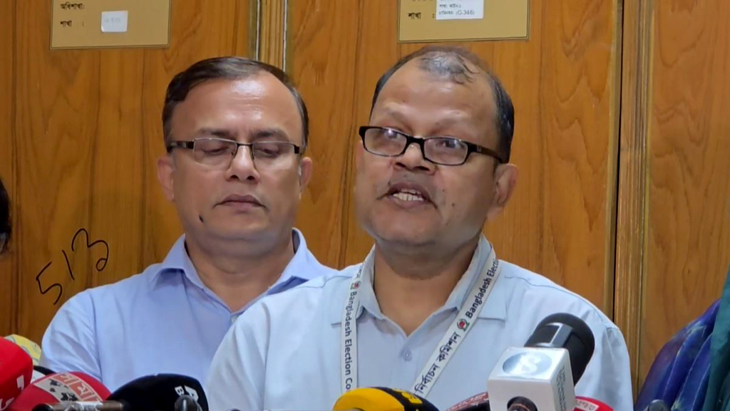 সংরক্ষিত নারী আসন: মনোনয়নপত্র জমা দিলেন ৫৩ প্রার্থী