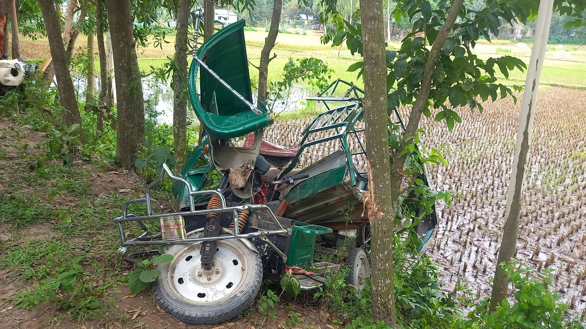 গাইবান্ধায় পিকআপ ভ্যান-ইজিবাইক সংঘর্ষে নিহত ২
