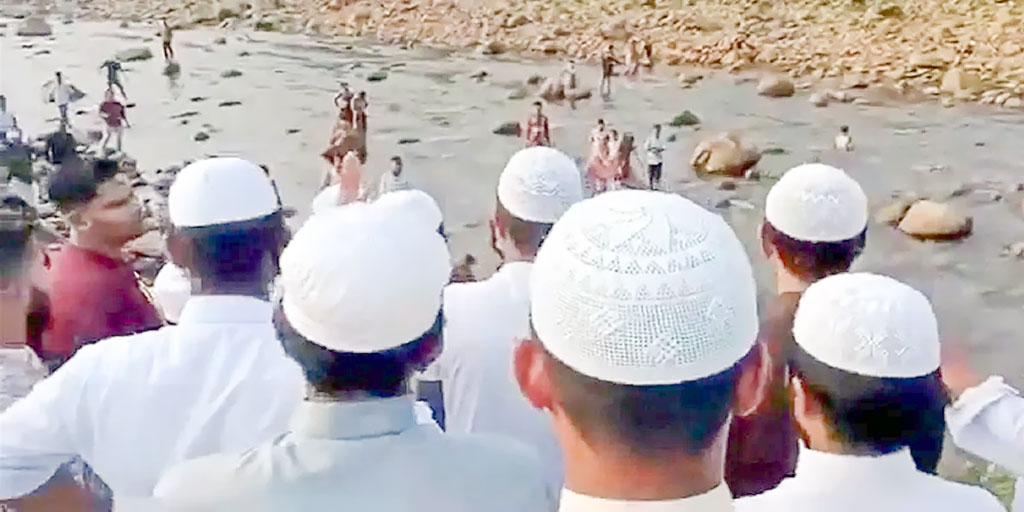 স্বেচ্ছাচারিতার অধিকার কি রাষ্ট্র কাউকে দিয়েছে