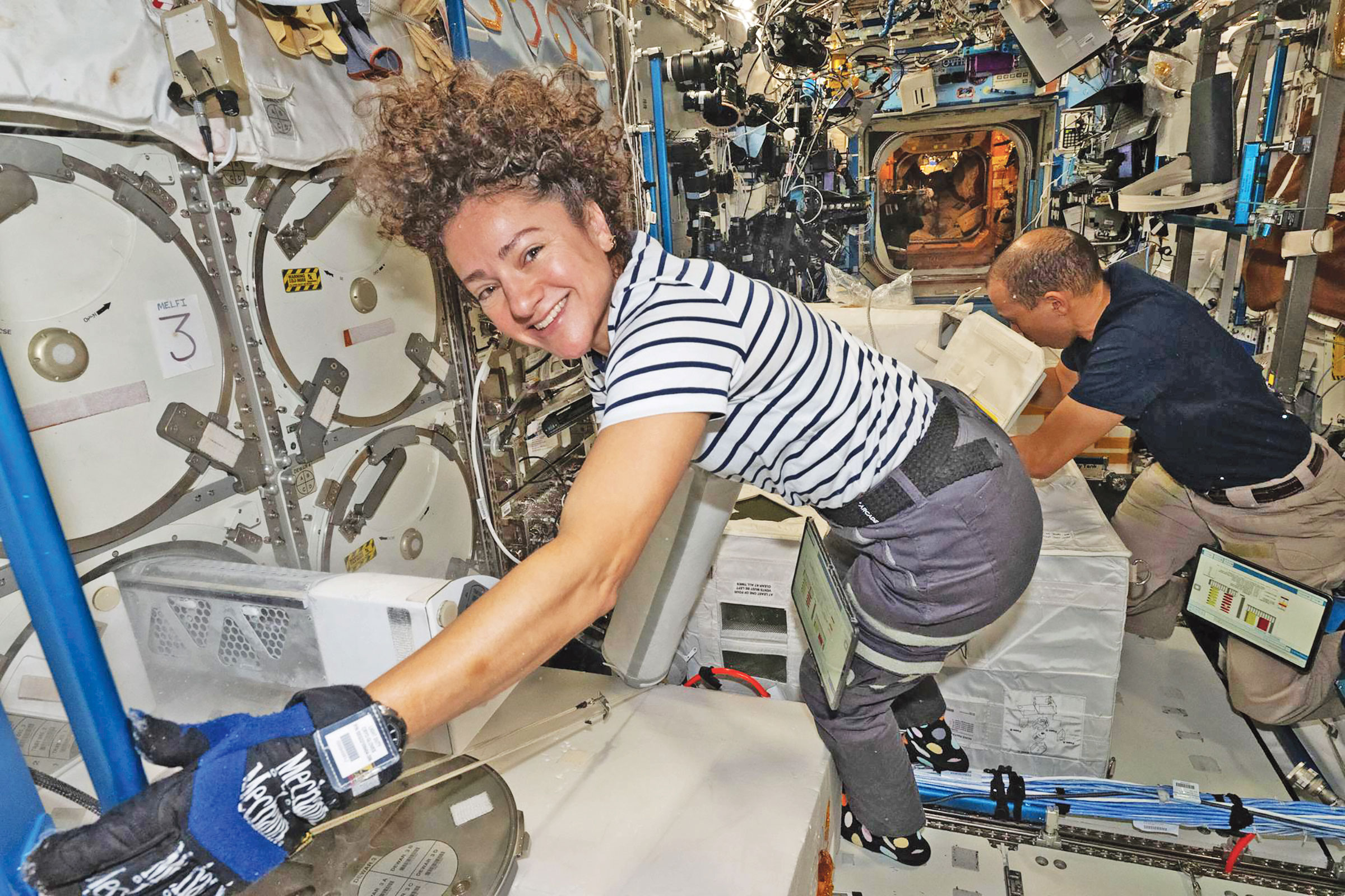 চিরবিদায়ের অপেক্ষায় আরও দুটি কার্গো যান