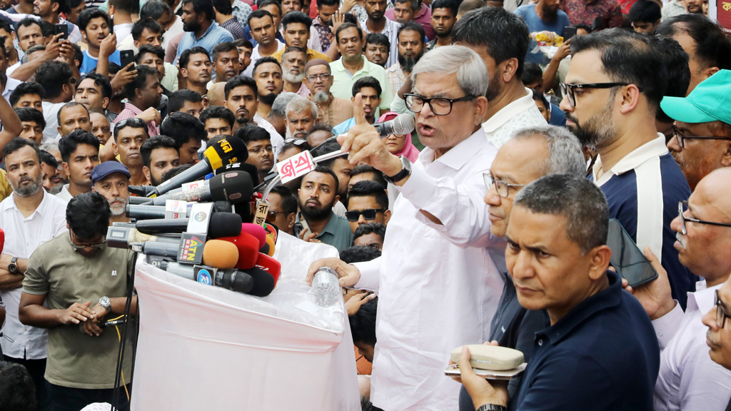 লক্ষ্য একটাই, ২৬ সালের ফেব্রুয়ারির মধ্যে নির্বাচন: মির্জা ফখরুল
