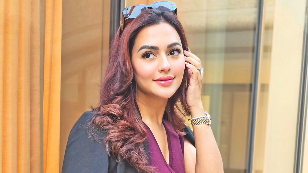 নুসরাত ফারিয়াকে গ্রেপ্তারের প্রতিবাদ জানালেন সহশিল্পীরা