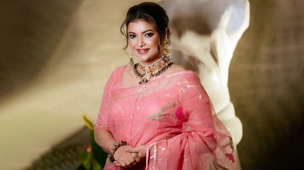 বিয়ে করলেন শবনম ফারিয়া
