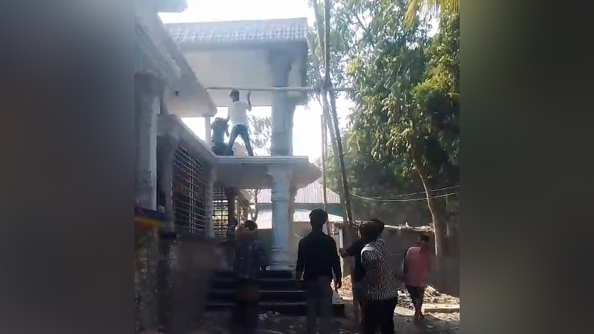 ফরিদপুরে ভোটের তর্কের জেরে হামলা ও বাড়িঘরে ভাঙচুর, আহত ১১